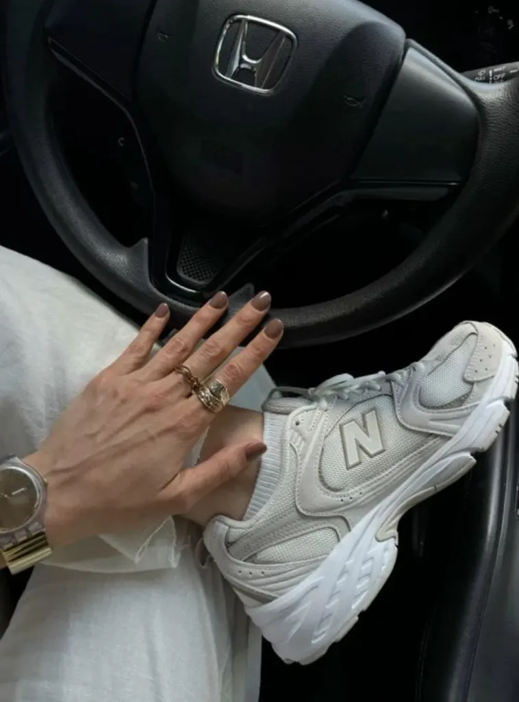 New balence 530 beige