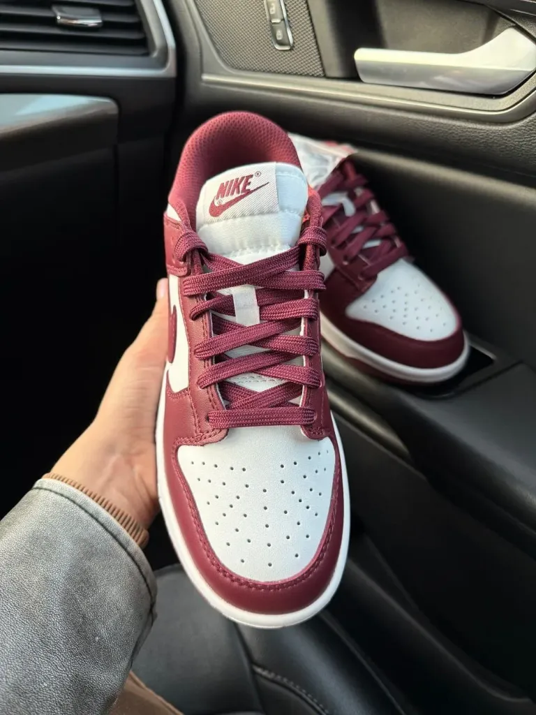 Nike dunk bordo