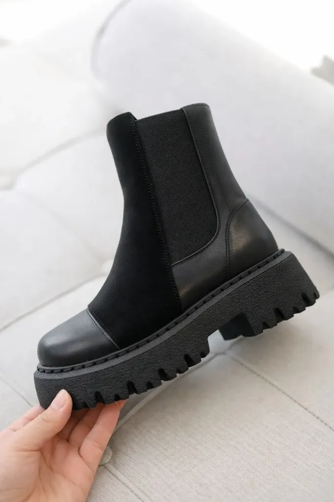 Sale boot black