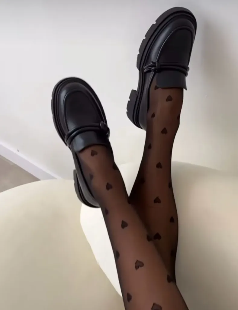Esabel black