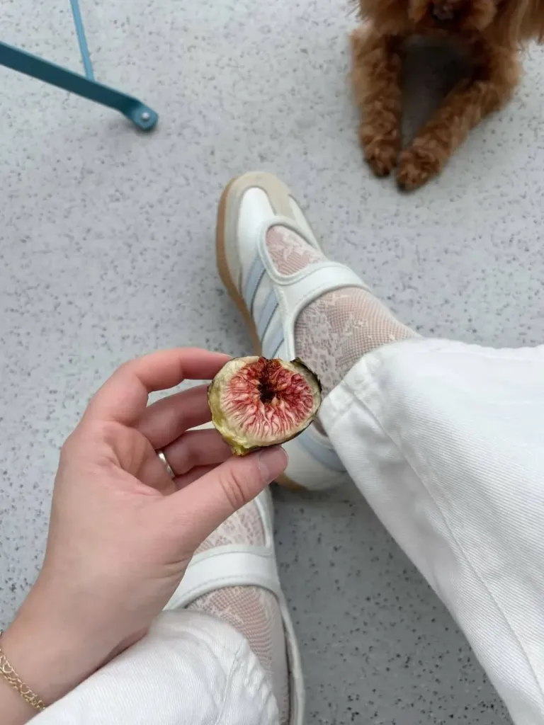 Samba jane white blue