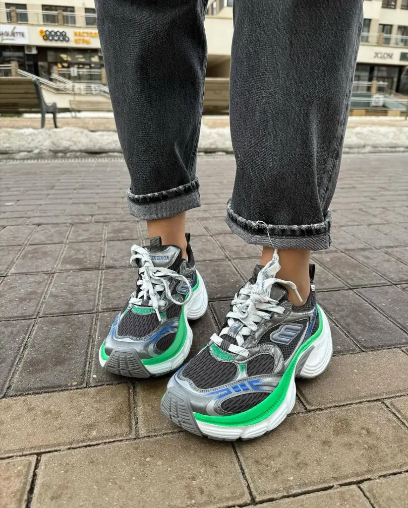 Balenciaga 60 grey green