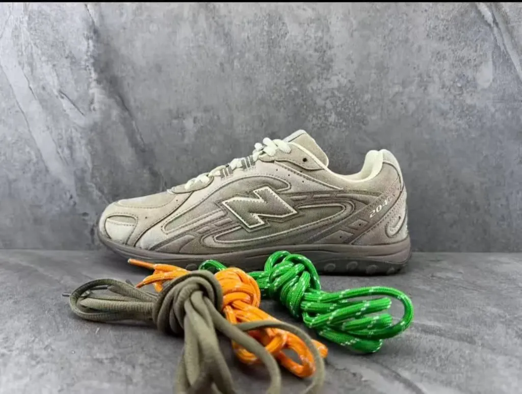 New balence 204 mocha