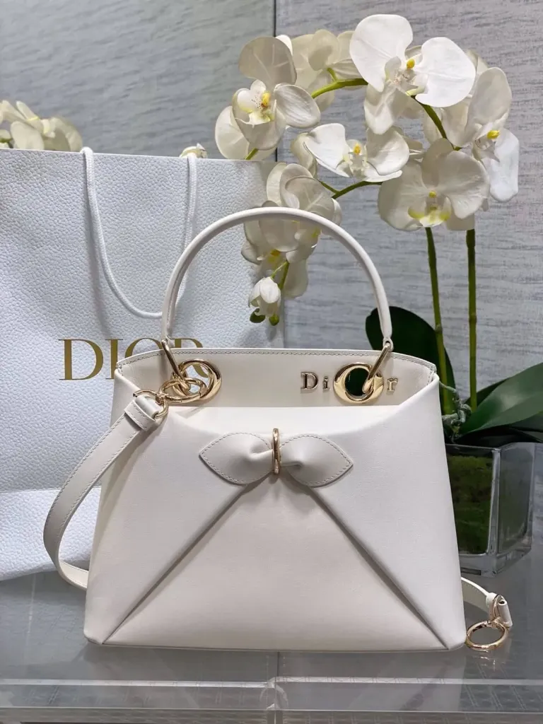 Dior voyage white