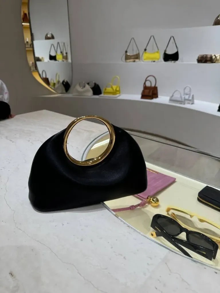 Jacquemus le petit calino black