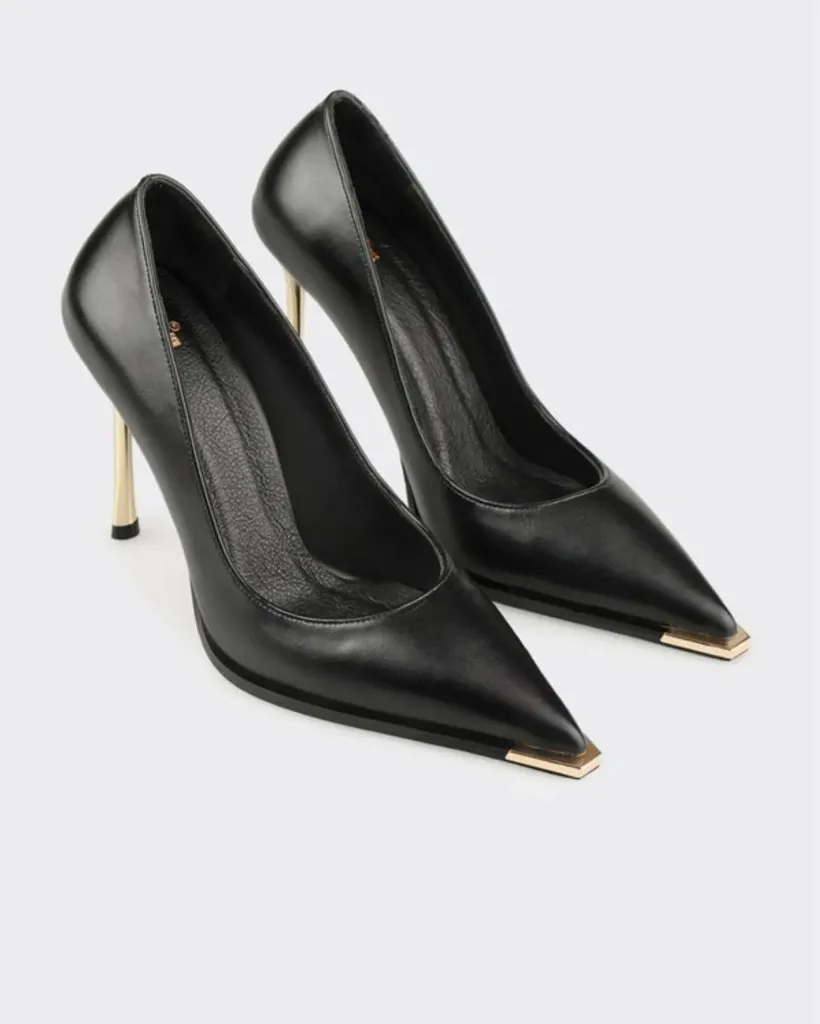 Zara stud black