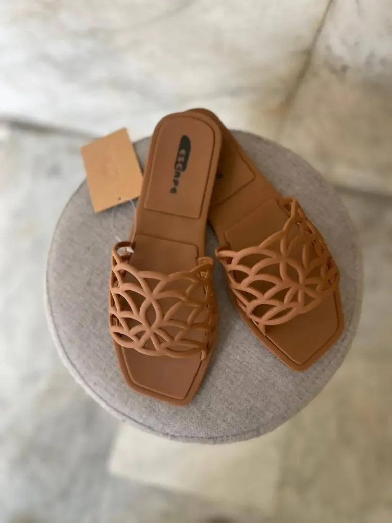 Escape slipper havan