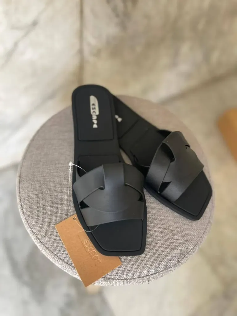 Escape slipper 1 black