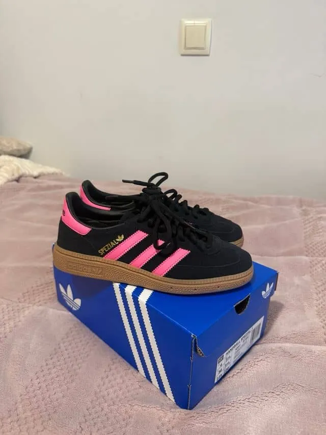 Spezial black fushia