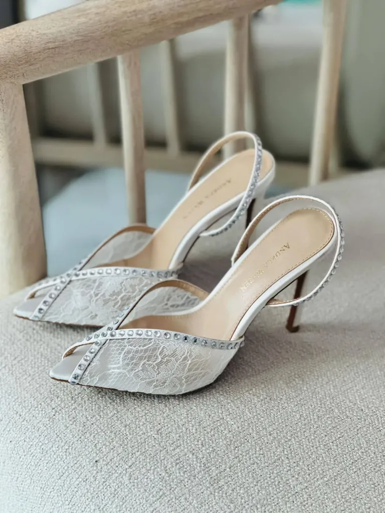 Andrea wazzan heels white
