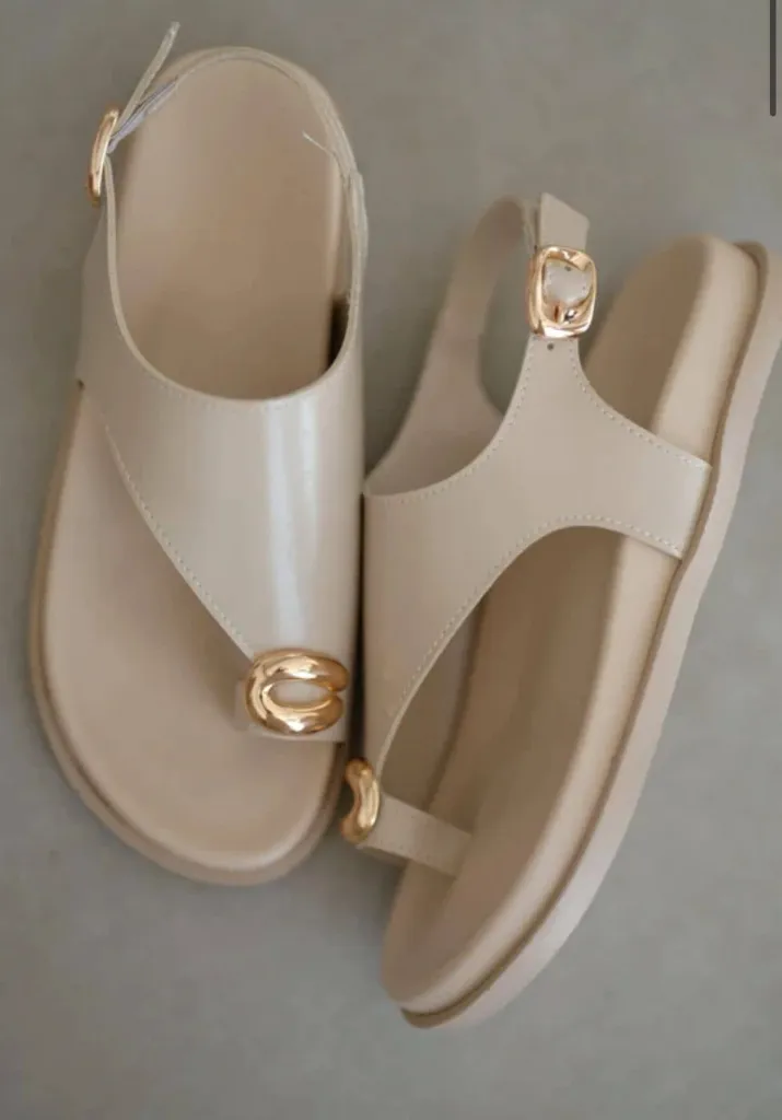 Raffia sandal beige