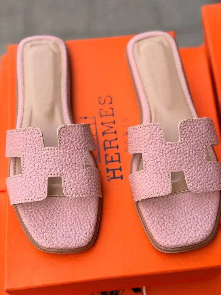 Hermes slipper pink