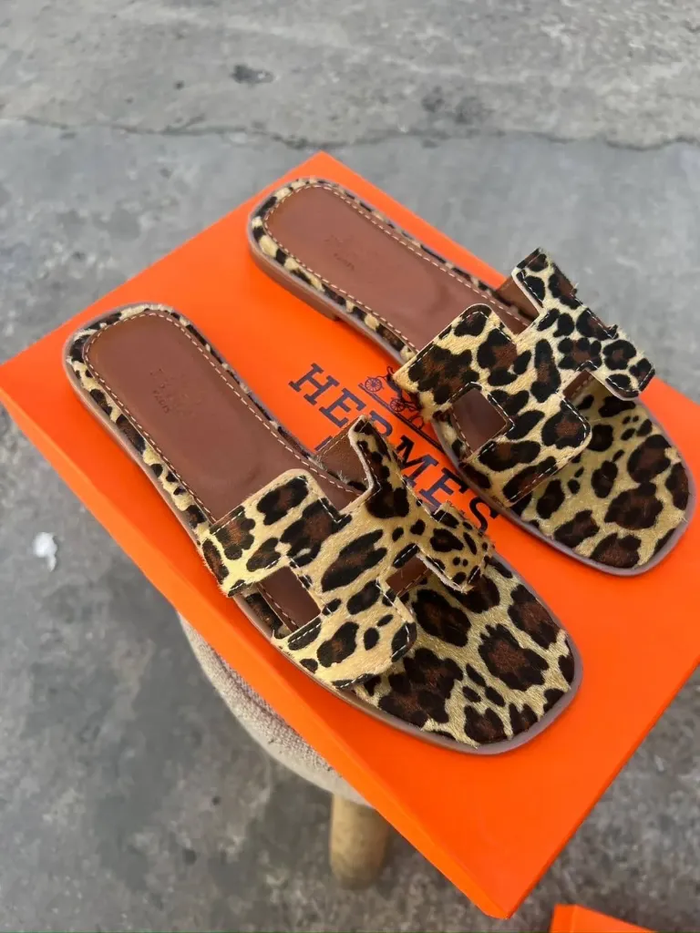 Hermes slipper tiger