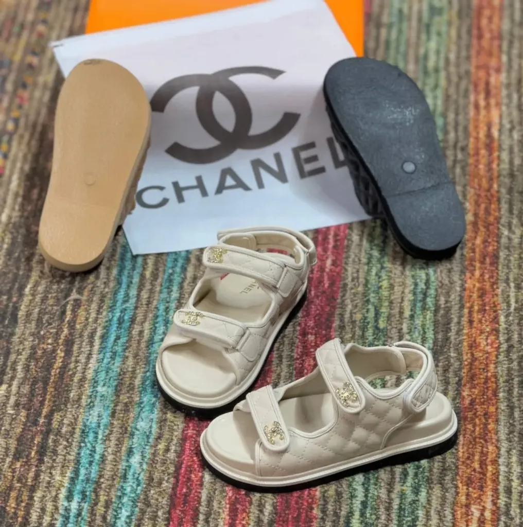 Chanel sandal beige