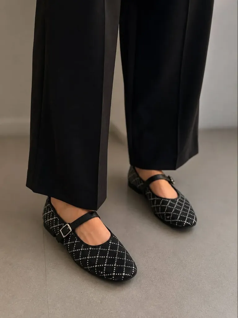 Evoke black silver