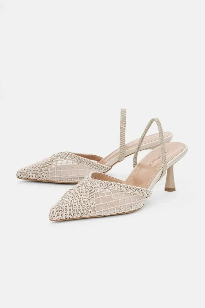 Zara crochet beige