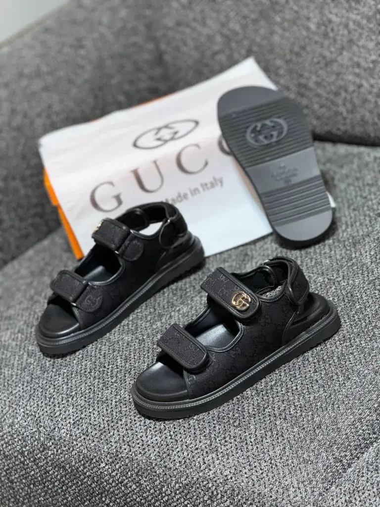 Gucci sandal black