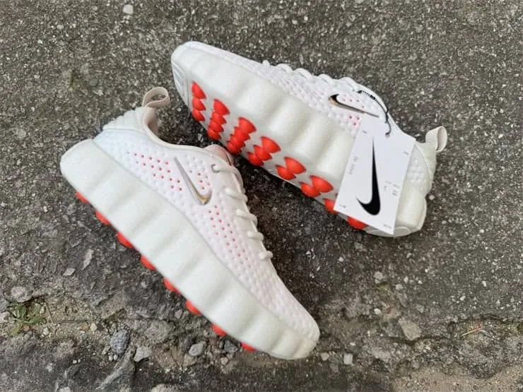 Nike mind 002 white