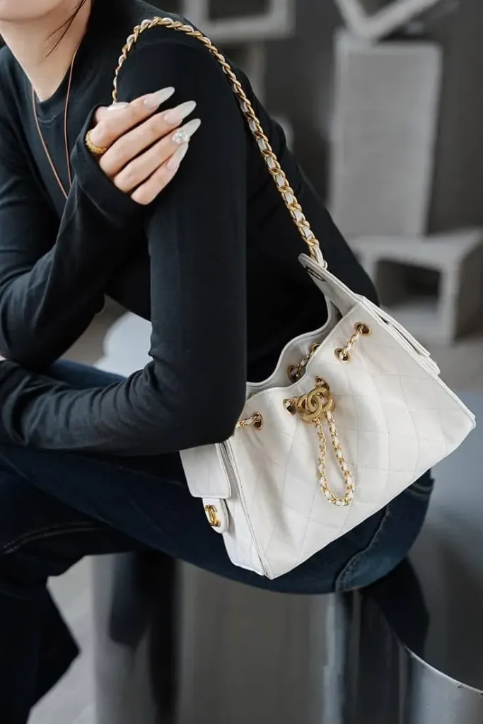 Chanel rubbic bag white