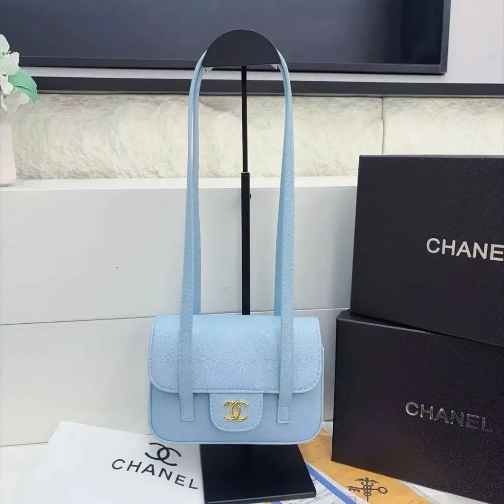 Chanel mont bag blue