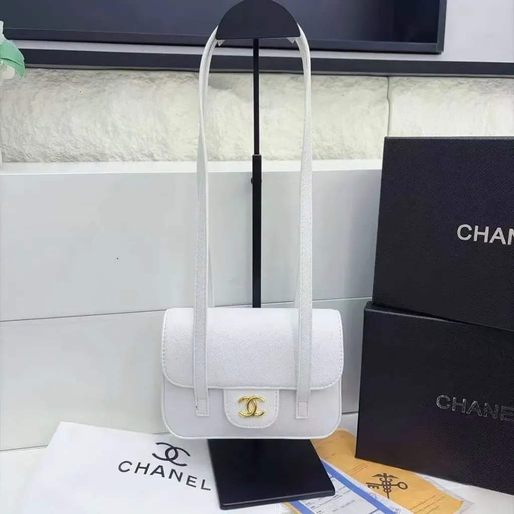 Chanel mont bag white