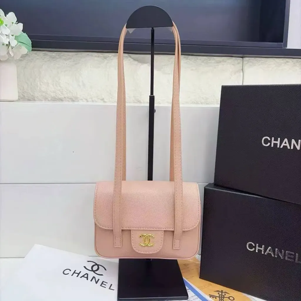 Chanel mont bag beige