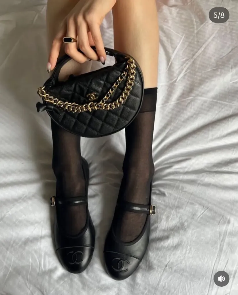 Chanel boucle black
