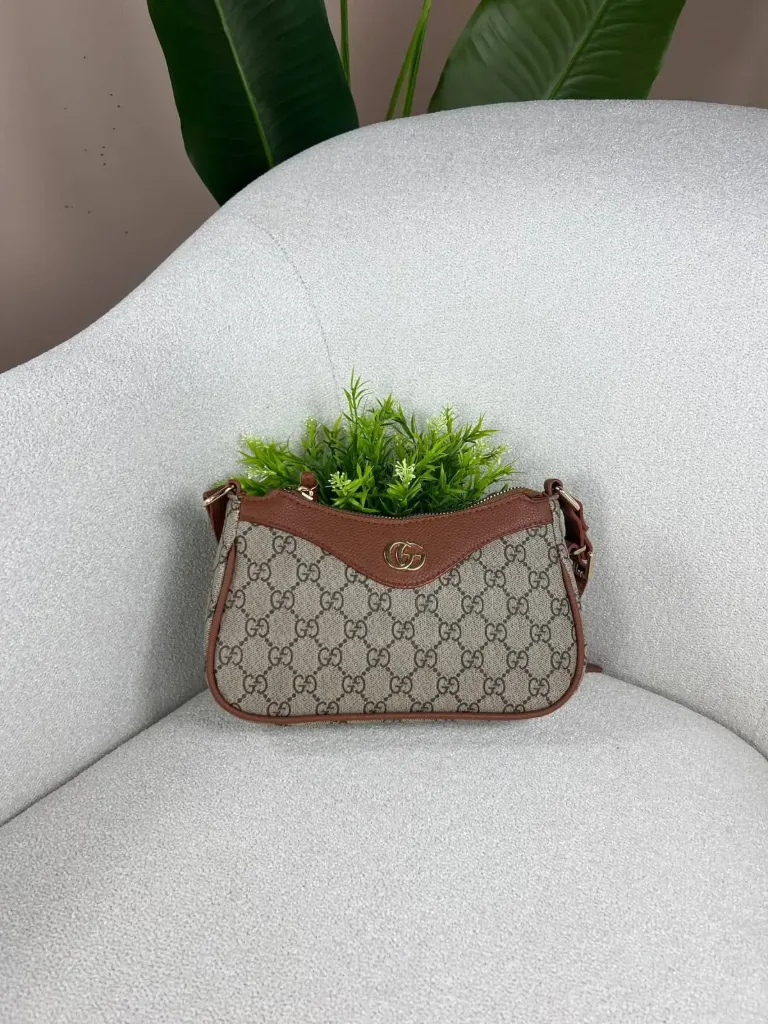 Gucci lato bag camel