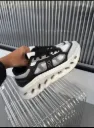On cloud tecphase black ivory