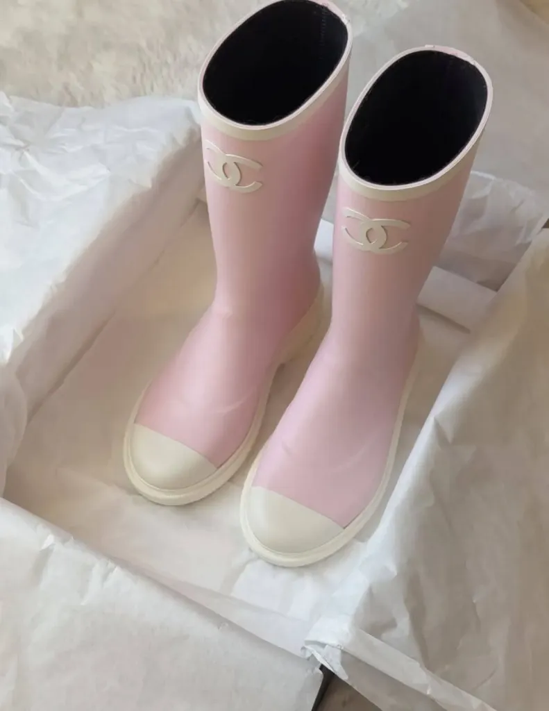 Chanel rain boot pink white