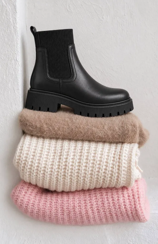 Crate boot black