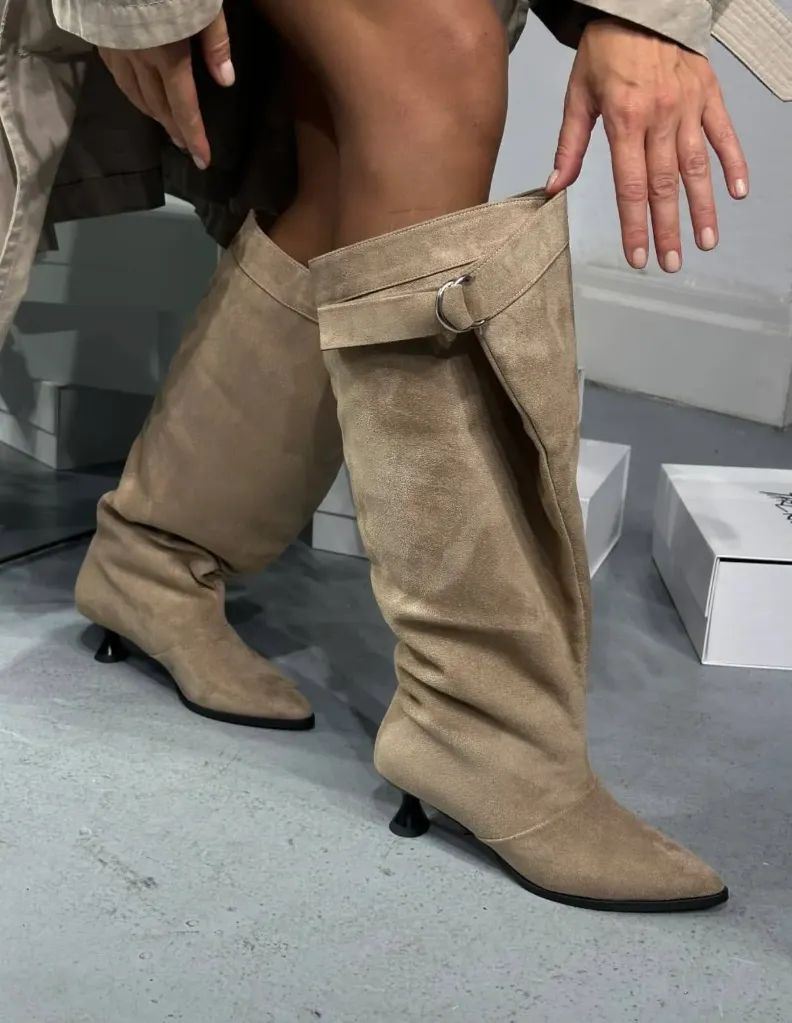Trek boot beige