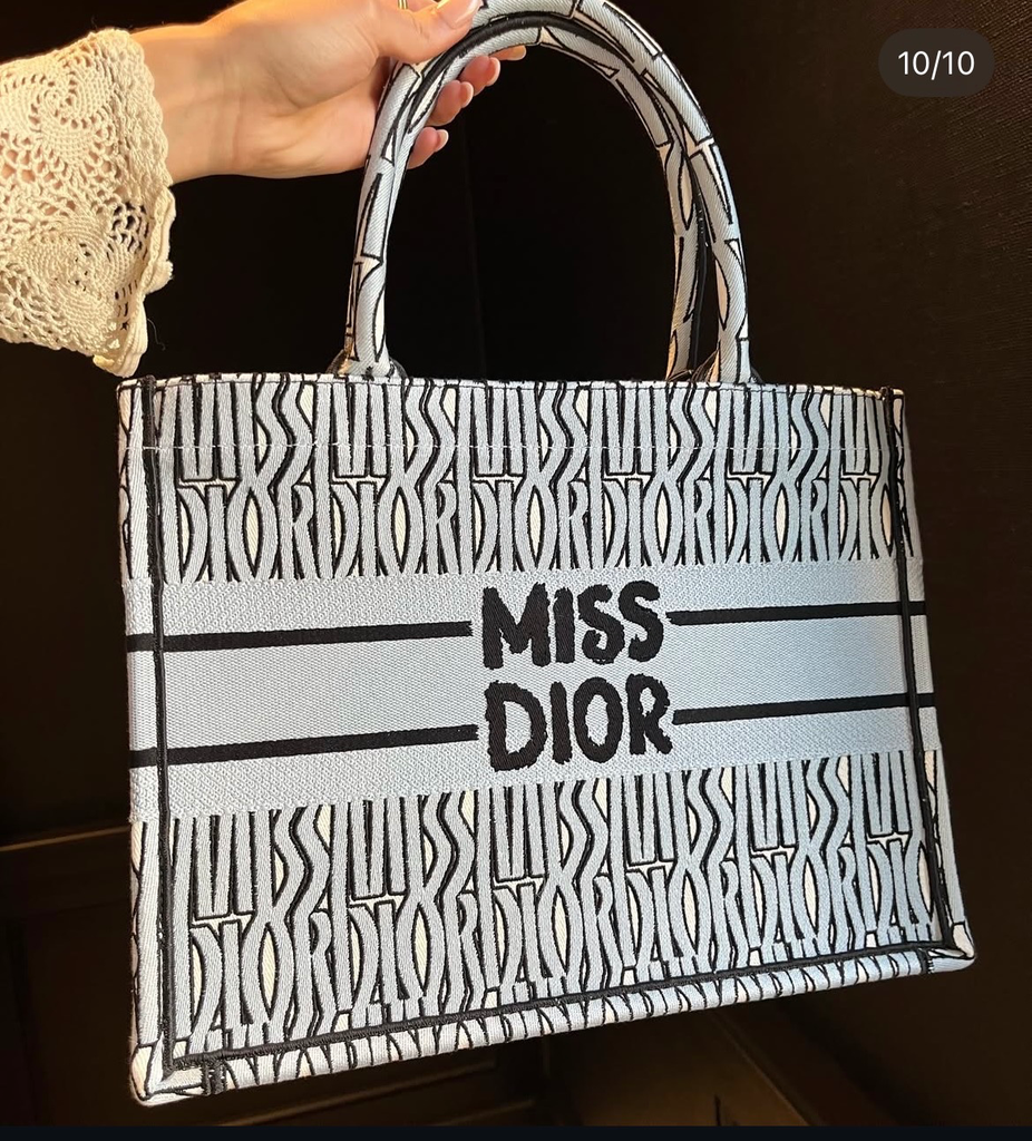 Miss dior tote bags white black